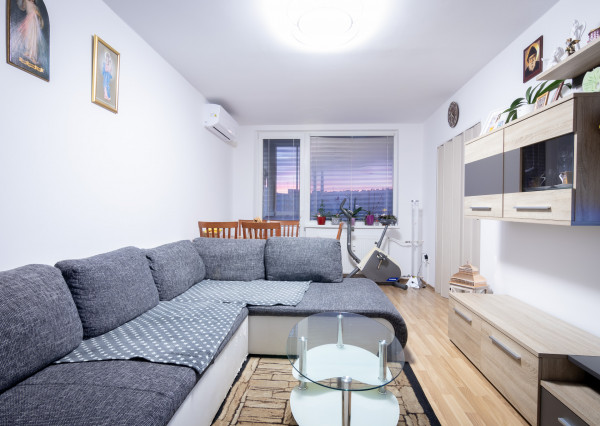 3-izbový pražský byt 71m2 + 6m loggia, MnB - Severná ul.