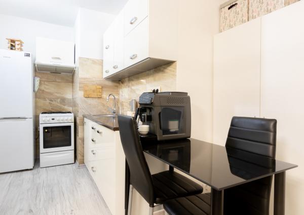 PREDANÉ 1,5 izbový pražský byt 40m2, Krosnianska ul.