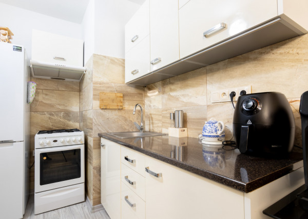 PREDANÉ 1,5 izbový pražský byt 40m2, Krosnianska ul.