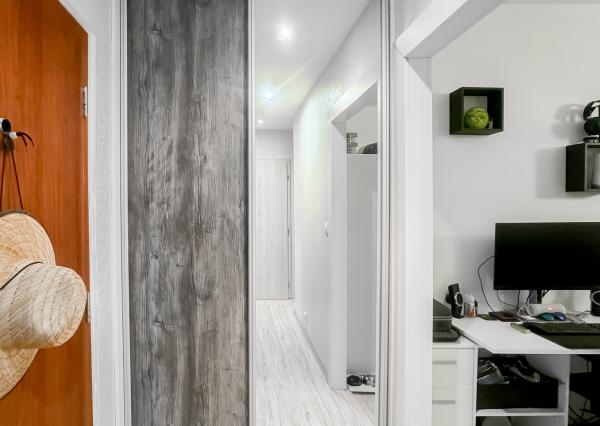 PREDANÉ 1,5 izbový pražský byt 40m2, Krosnianska ul.