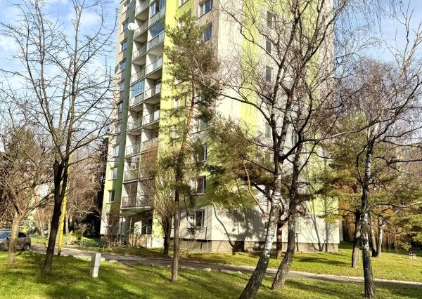 2,5 izbový byt, KE- Terasa, 9/10p., kompletná rekonštrukcia