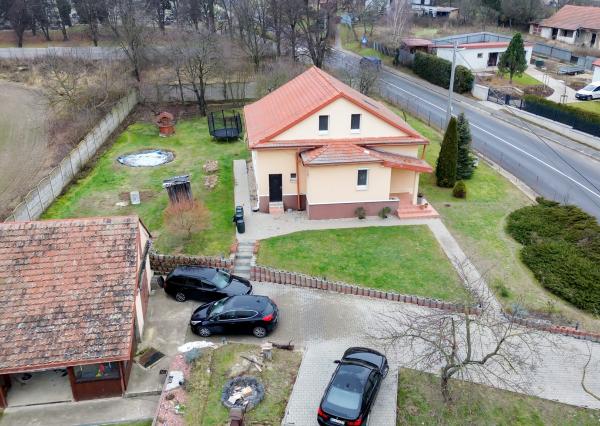 PREDANÉ - 6-izbový RD po rekonštrukcii v Rudníku na pozemku 1794m2