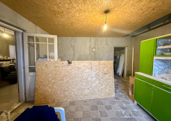 Len 3km od hranice, Kéked - Maďarsko, začatá rekonštrukcia