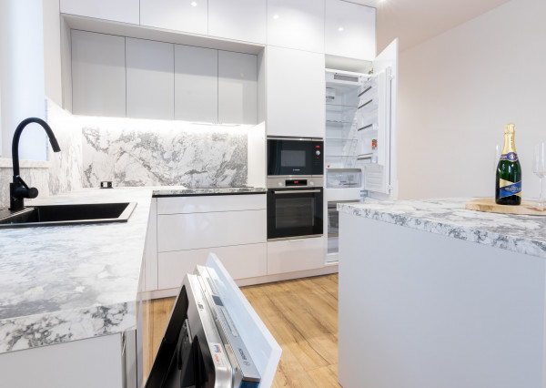 Luxusná moderná novostavba na kľúč - Nováčany 15 min od KE