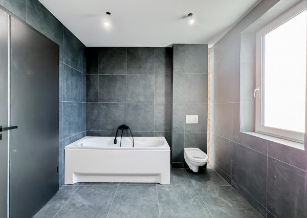 ĎURKOV, novostavba RD na kľúč, pozemok 600m2, komplet IS, TČ