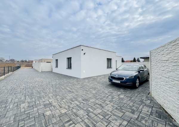 Luxusná moderná novostavba 4i RD - Cestice 14 min od KE