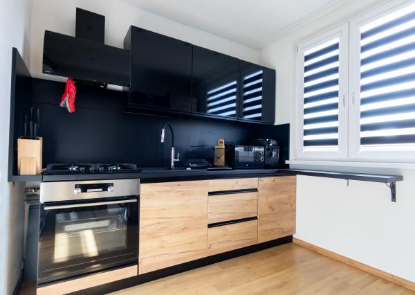 PREDANÉ - 1i byt s loggiou, 39m2 , Kompletná rekonštrukcia, Havanská