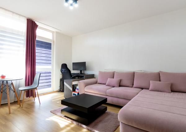 PREDANÉ - 1i byt s loggiou, 39m2 , Kompletná rekonštrukcia, Havanská