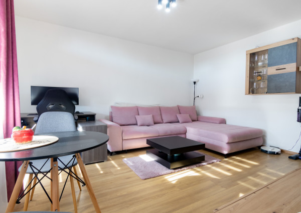 PREDANÉ - 1i byt s loggiou, 39m2 , Kompletná rekonštrukcia, Havanská