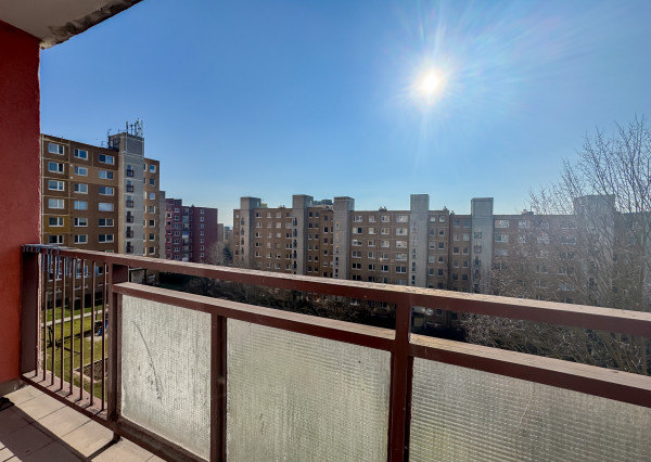 PREDANÉ - 1i byt s loggiou, 39m2 , Kompletná rekonštrukcia, Havanská