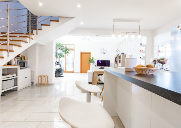 PEREŠ, Krompašská, PRÉMIOVÝ dom s dvojgarážou