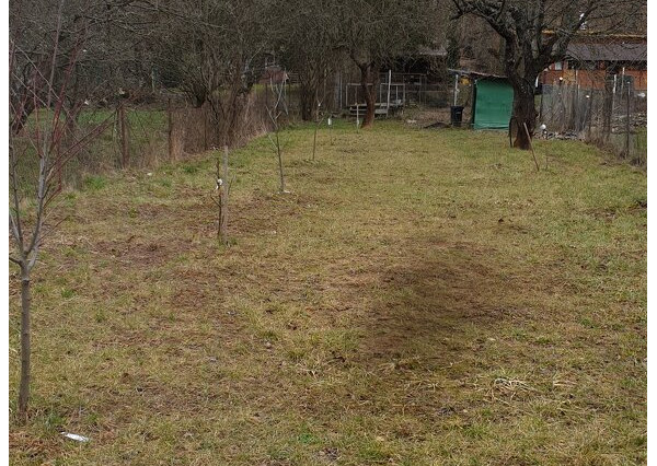 Stavebný pozemok Myslava 821m2 - IS na pozemku