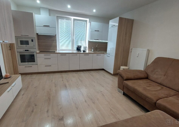 3 izbový byt Rastislavová , kompletne prerobený