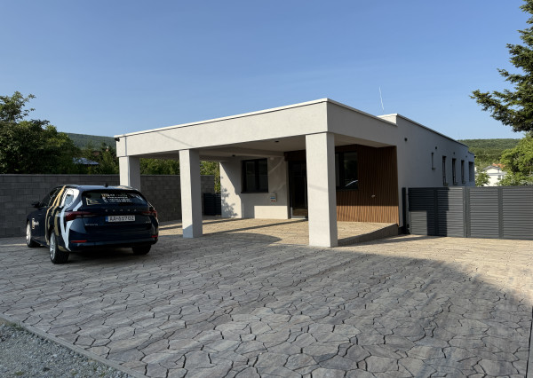 Luxusná moderná novostavba na kľúč - Nováčany 15 min od KE