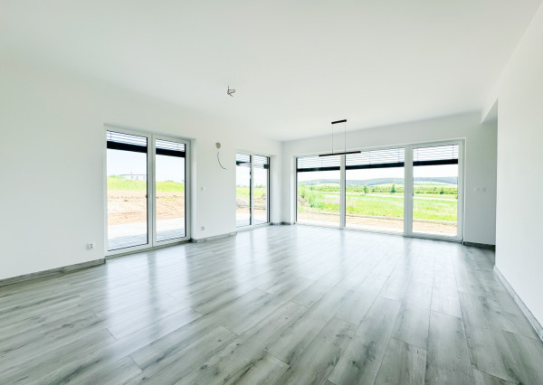 Zariadená luxusná moderná novostavba, Svinia, Prešov len 8km