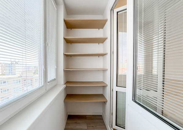 2,5 izbový byt, KE- Terasa, 9/10p., kompletná rekonštrukcia