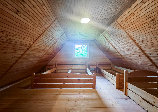 ZNÍŽENÁ CENA - Sokoľ - záhrada s chatkou, 9km od Košíc