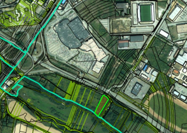 Pozemok (občianska vybavenosť) Červený rak -oproti OC Optima