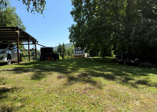 NA PREDAJ - veľký stavebný pozemok v Zlatej Idke 2698m2