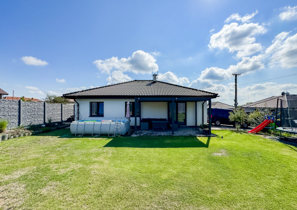 REZERVOVANÉ - NOVOSTAVBA 4i bungalovu, HODKOVCE