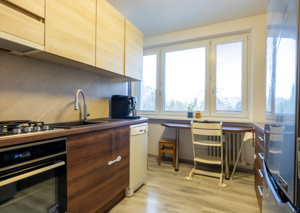 REZERVOVANÉ - TERASA - 3i byt 68m2 + loggia, Muškátová