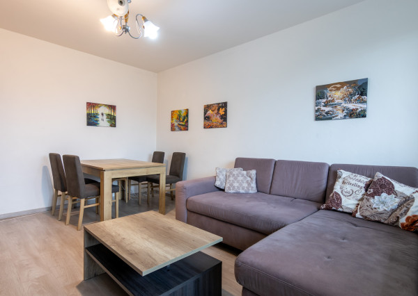 REZERVOVANÉ - TERASA - 3i byt 68m2 + loggia, Muškátová