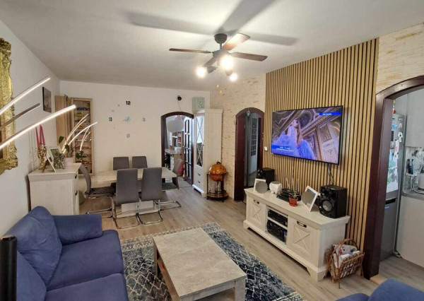 Komplet prerobený 85m2 4 izbový byt Košice Dargovských Hrdinov