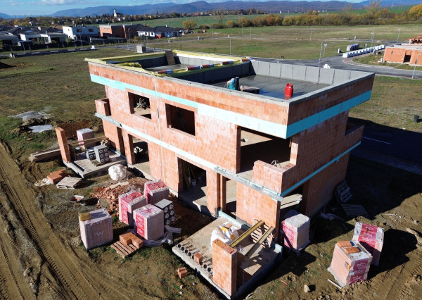 UVÁDZACIA CENA Novostavba Dvojdom - VÝCHODNÉ MOKRANCE