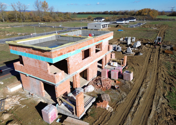 UVÁDZACIA CENA Novostavba Dvojdom - VÝCHODNÉ MOKRANCE