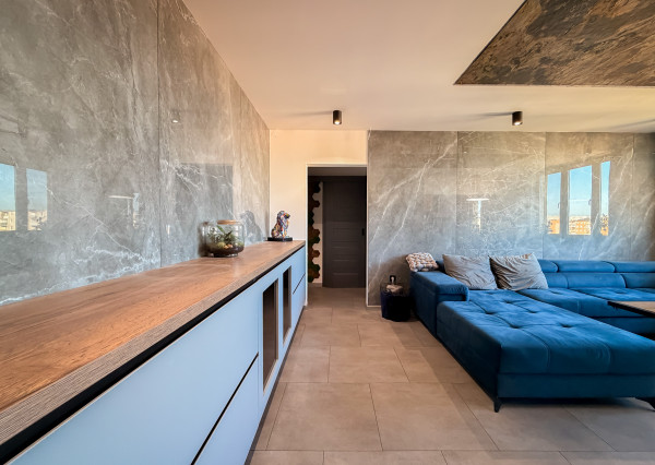 Zariadený luxusný 3-izbový byt po kompletnej rekonštrukcii