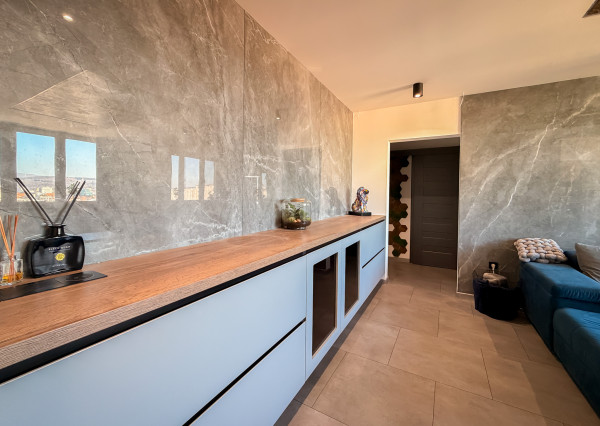 Zariadený luxusný 3-izbový byt po kompletnej rekonštrukcii