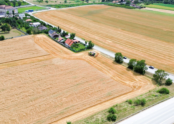 Stavebné pozemky 664m2 a 538m2 - Kechnec