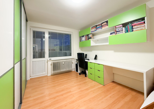 Na predaj veľký 3-izbový byt s balkónom,širšie centrum Košíc