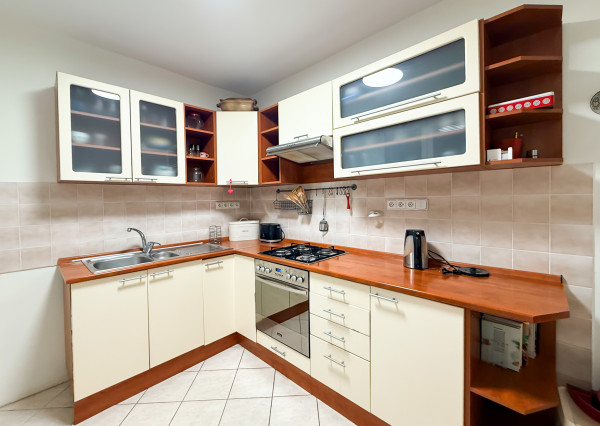 Na predaj veľký 3-izbový byt s balkónom,širšie centrum Košíc