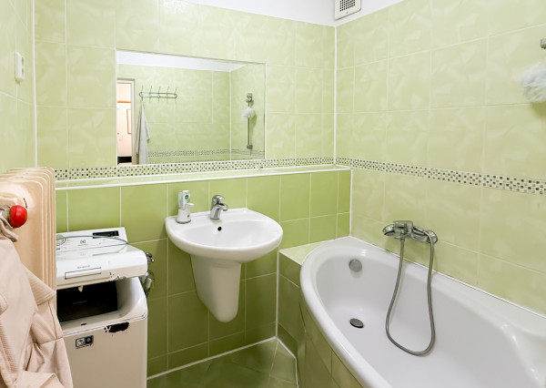 Na predaj veľký 3-izbový byt s balkónom,širšie centrum Košíc