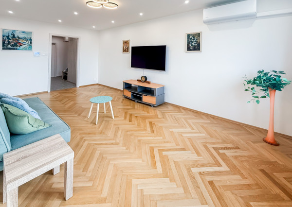 Na predaj luxusný 3-izbový byt s klimatizáciou na Juhu