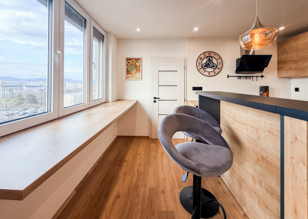 Na predaj luxusný 3-izbový byt s klimatizáciou na Juhu