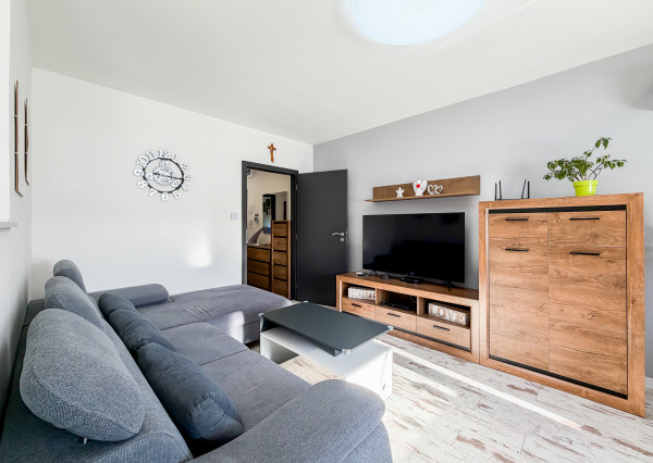 3 izbový Pražák 71m2 + loggia,  Nad Jazerom - Poludníková