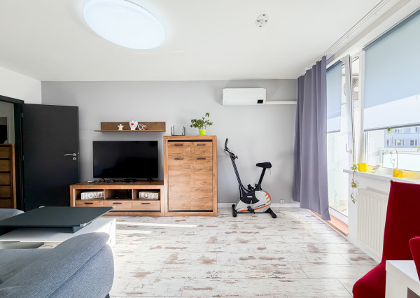 3 izbový Pražák 71m2 + loggia,  Nad Jazerom - Poludníková