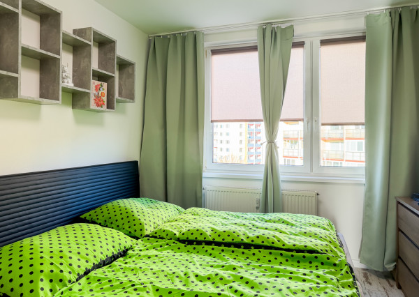 3 izbový Pražák 71m2 + loggia,  Nad Jazerom - Poludníková