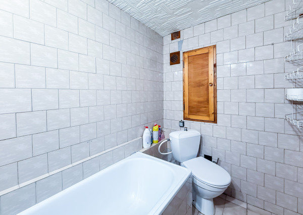 Na predaj 3-izbový byt na Jazere, pražský typ