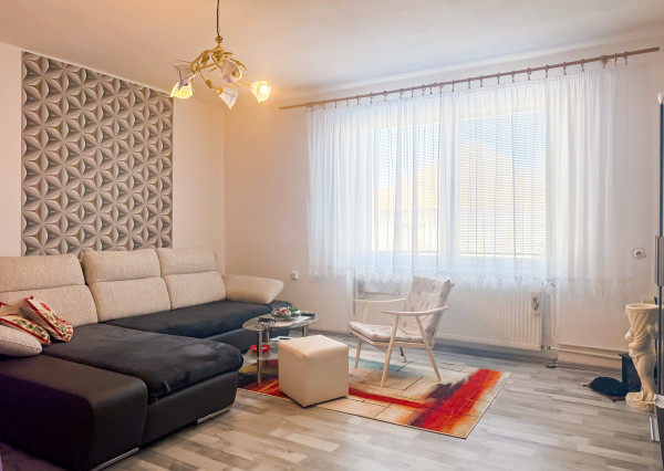 Na predaj rodinný dom v Moldave n.B. pre dve rodiny