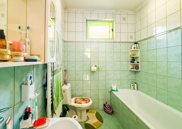 Na predaj rodinný dom v Moldave n.B. pre dve rodiny