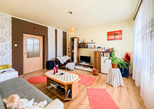 Na predaj rodinný dom v Moldave n.B. pre dve rodiny