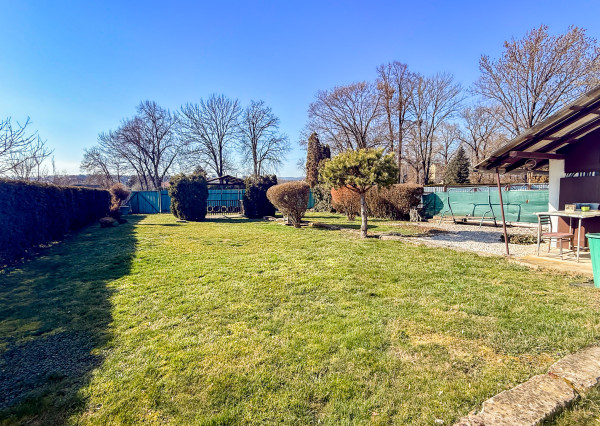 Na predaj rodinný dom v Moldave n.B. pre dve rodiny