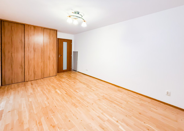 Na predaj veľký 3-izbový byt po kompletnej rekonštrukcii