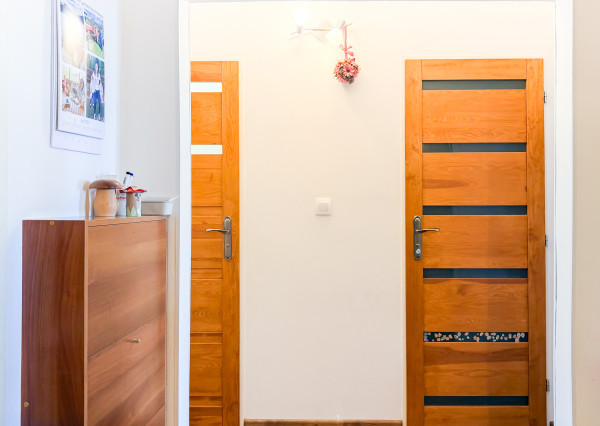 Na predaj priestranný  3-izb. byt na Ťahanovciach s balkónom