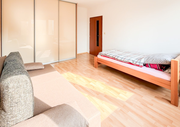 Na predaj priestranný 2-izb. byt po kompletnej rekonštrukcii