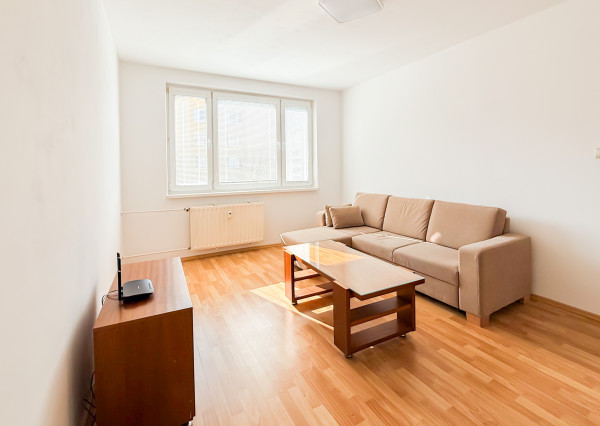 Na predaj priestranný 2-izb. byt po kompletnej rekonštrukcii