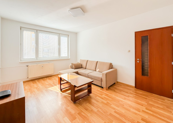 Na predaj priestranný 2-izb. byt po kompletnej rekonštrukcii